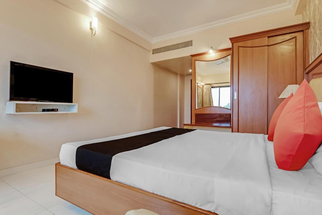 Capital O 41646 Hotel Devi Towers Salem Buitenkant foto