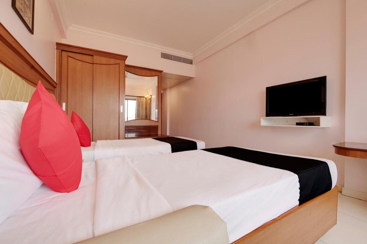 Capital O 41646 Hotel Devi Towers Salem Buitenkant foto