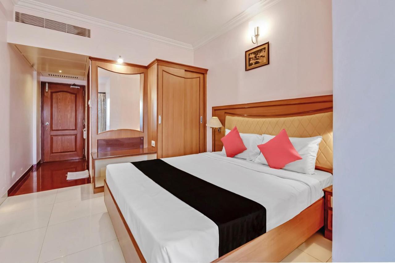 Capital O 41646 Hotel Devi Towers Salem Buitenkant foto